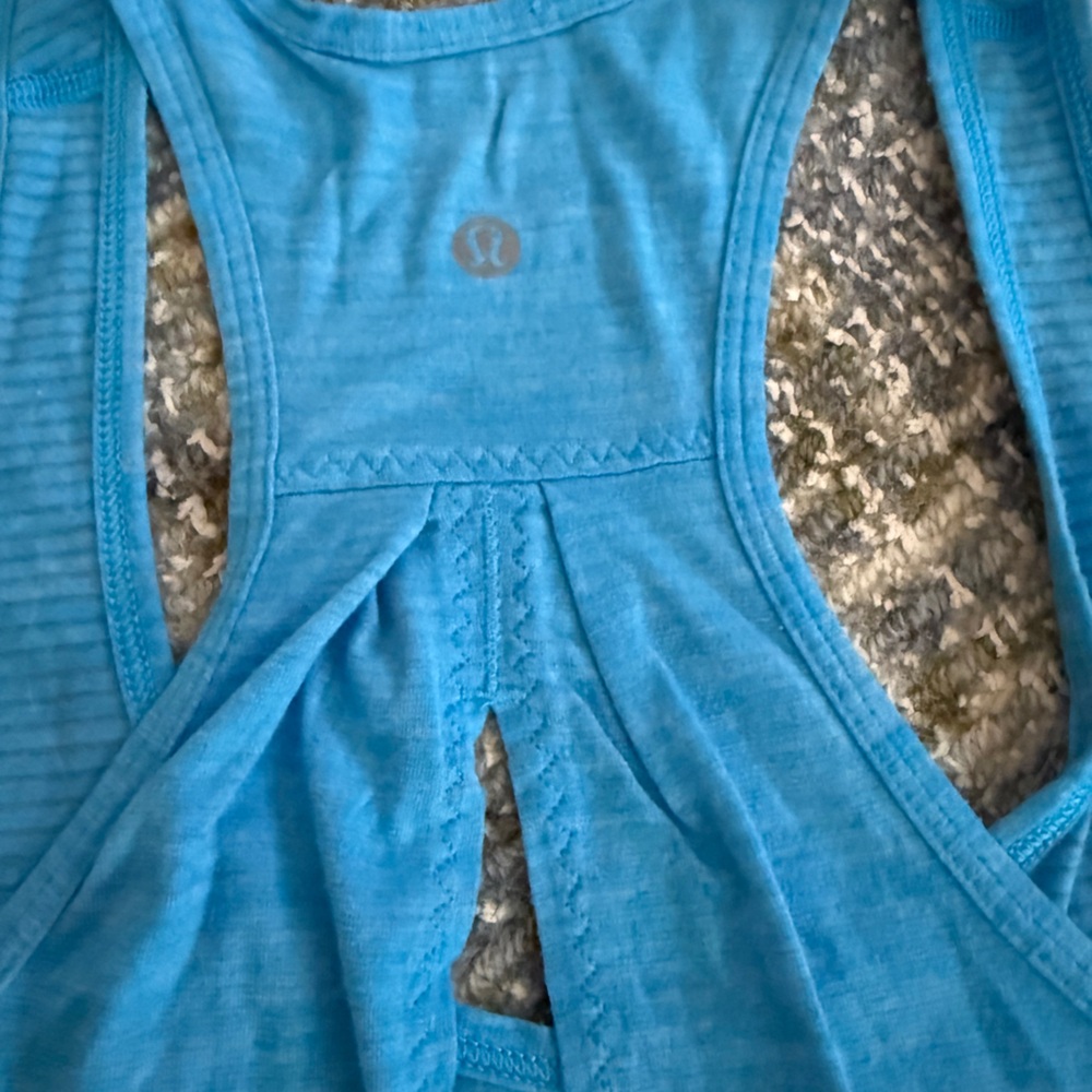 Lululemon Racerback Flowy Tank - Picture 3 of 4